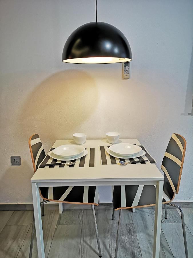 Conil Red-Black Apartment كونيل ذي لا فرونتيرا المظهر الخارجي الصورة